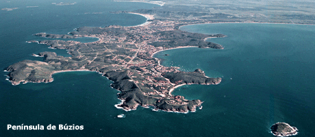 1ª Foto Vista Aérea da Península de Búzios e 2ª Foto Praia da Foca e Praia do Forno - Armação de Búzios